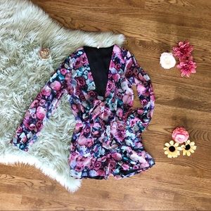 Lulus Flora Borealis slit sleeve romper S pockets